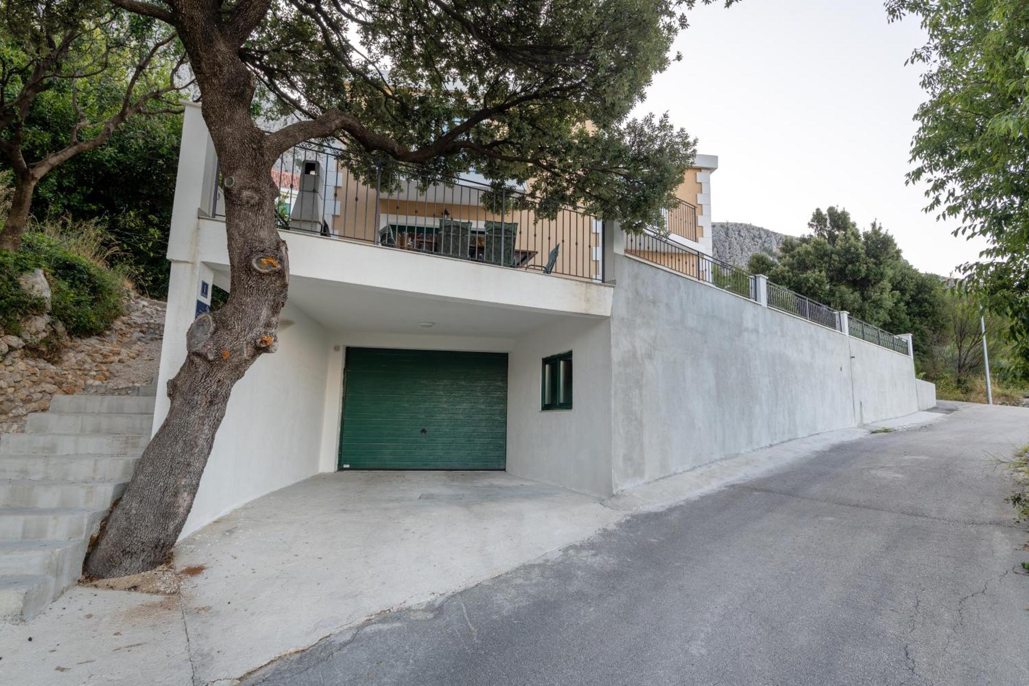 Gabriel With Pool, Sauna, Jacuzzi * Makarska