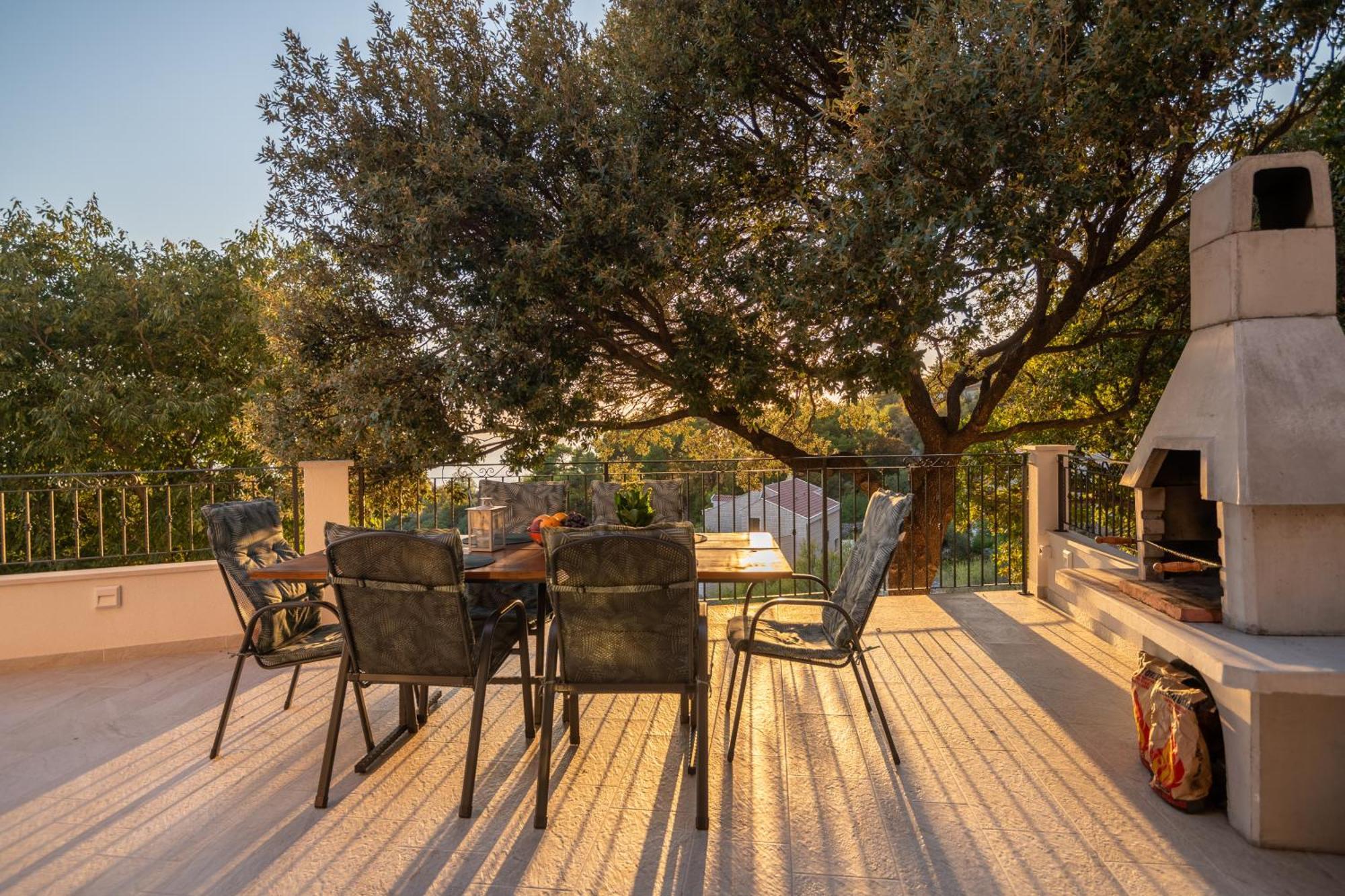 Vila Gabriel With Pool, Sauna, Jacuzzi *